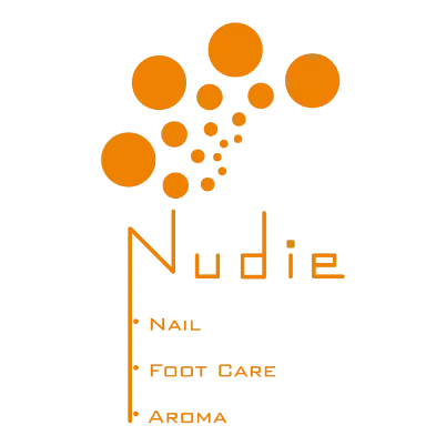 ネイルサロンNudieロゴ